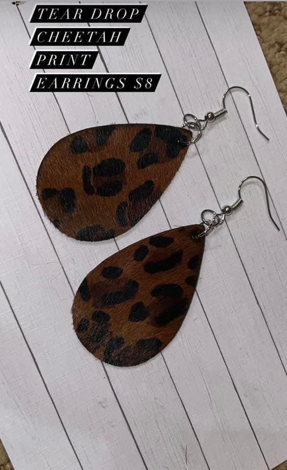 teardrop cheetah print earrings